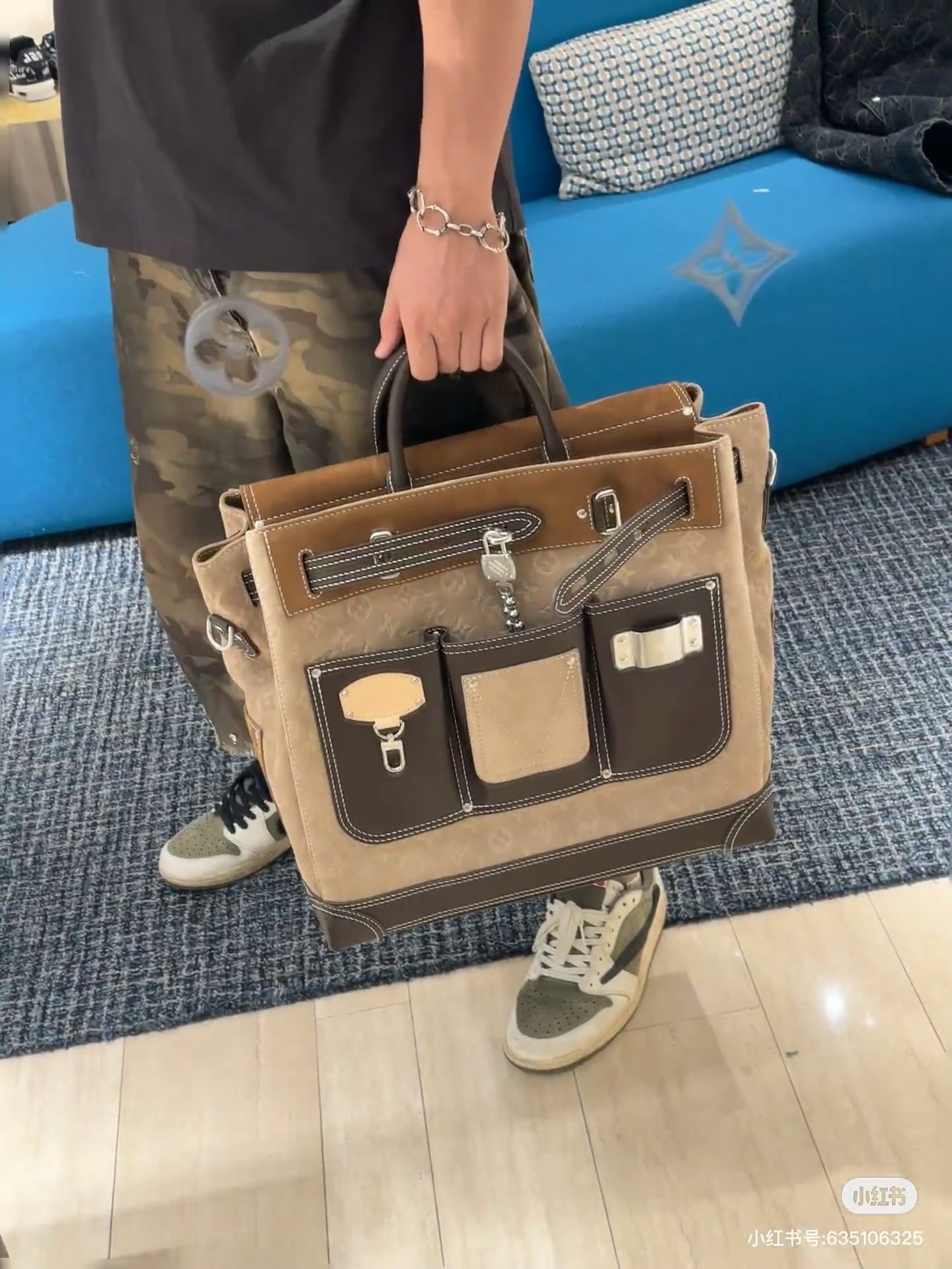 2026124173316271 260